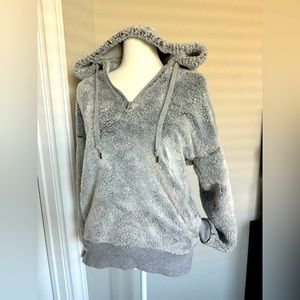 AERIE SUPER SOFT FAUX FUR PLUSH ZIP-UP SWEATSHIRT SWEATER SIZE SMALL